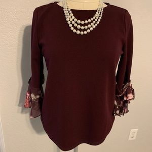 Beautiful burgundy top S